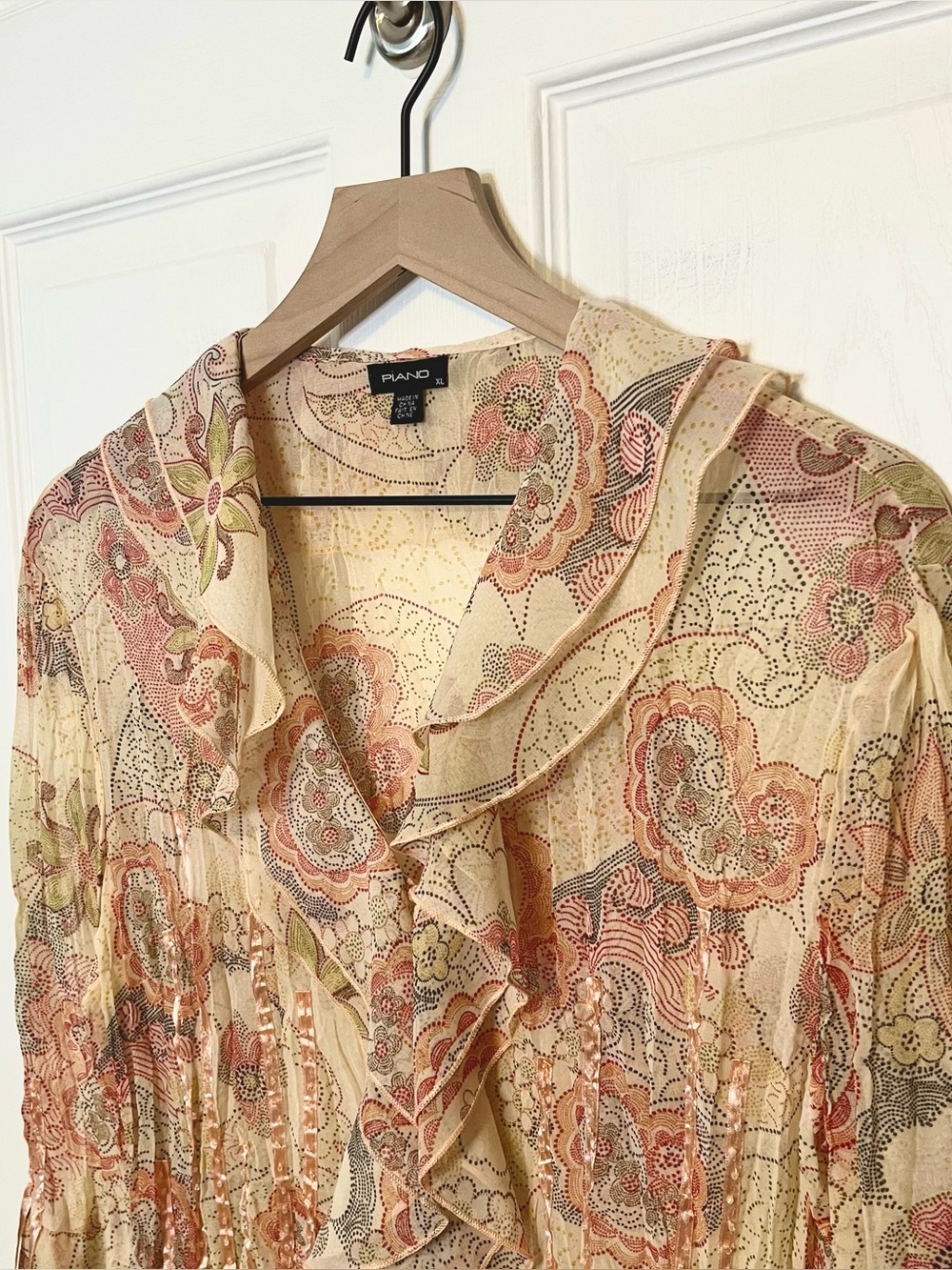 ✧･ﾟvtn pink ribbon floral ruffle blouse - Picture 2 of 7